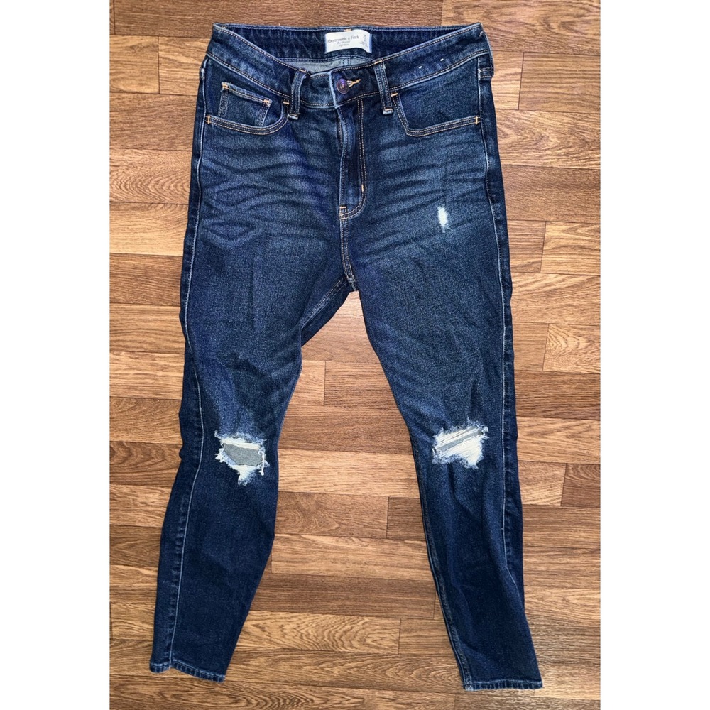 Abercrombie & Fitch The Skinny High Rise Distressed Dark Wash Jeans Size 2